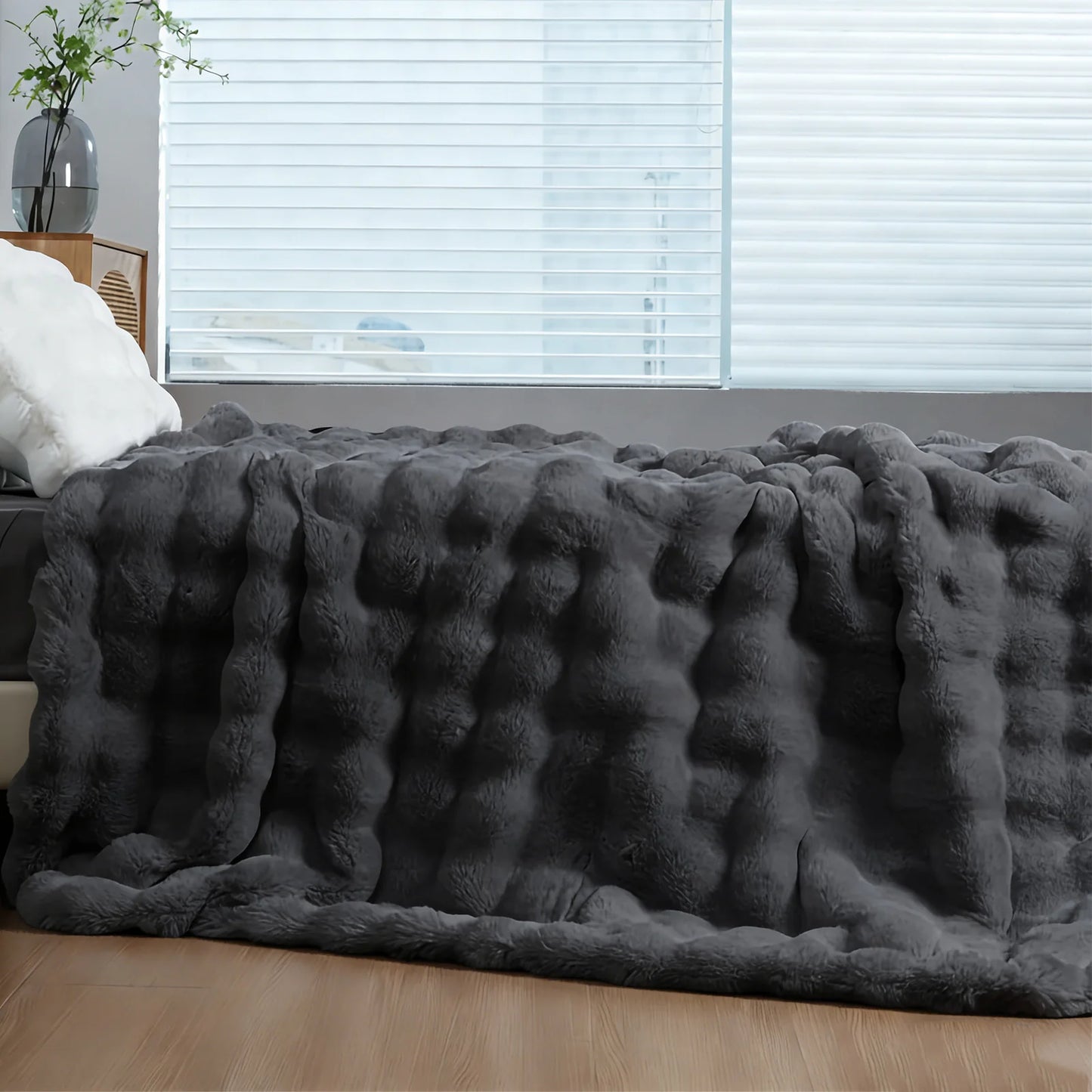 ROSEKIND Soft Cozy Faux Fur Rabbit Blanket Bed And Sofa