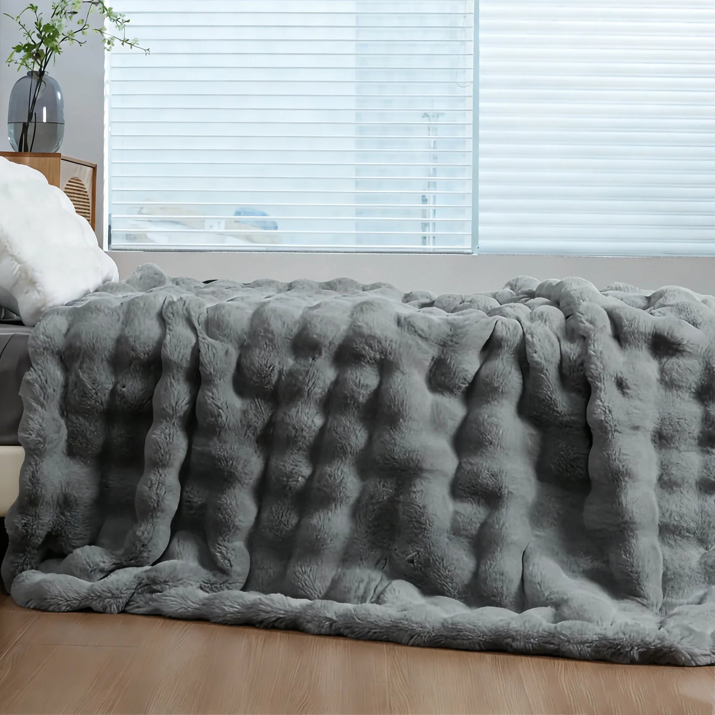 ROSEKIND Soft Cozy Faux Fur Rabbit Blanket Bed And Sofa