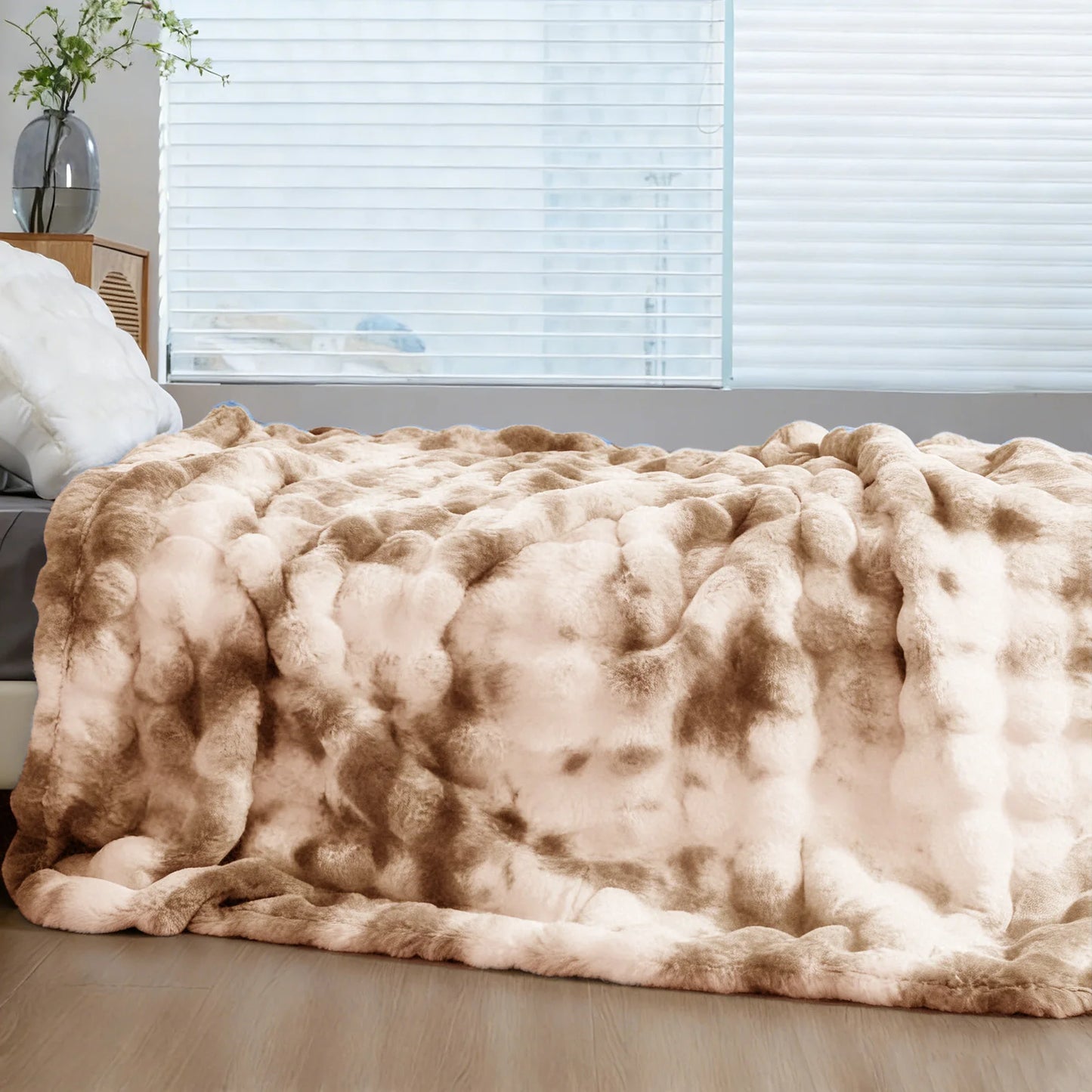 ROSEKIND Soft Cozy Faux Fur Rabbit Blanket Bed And Sofa