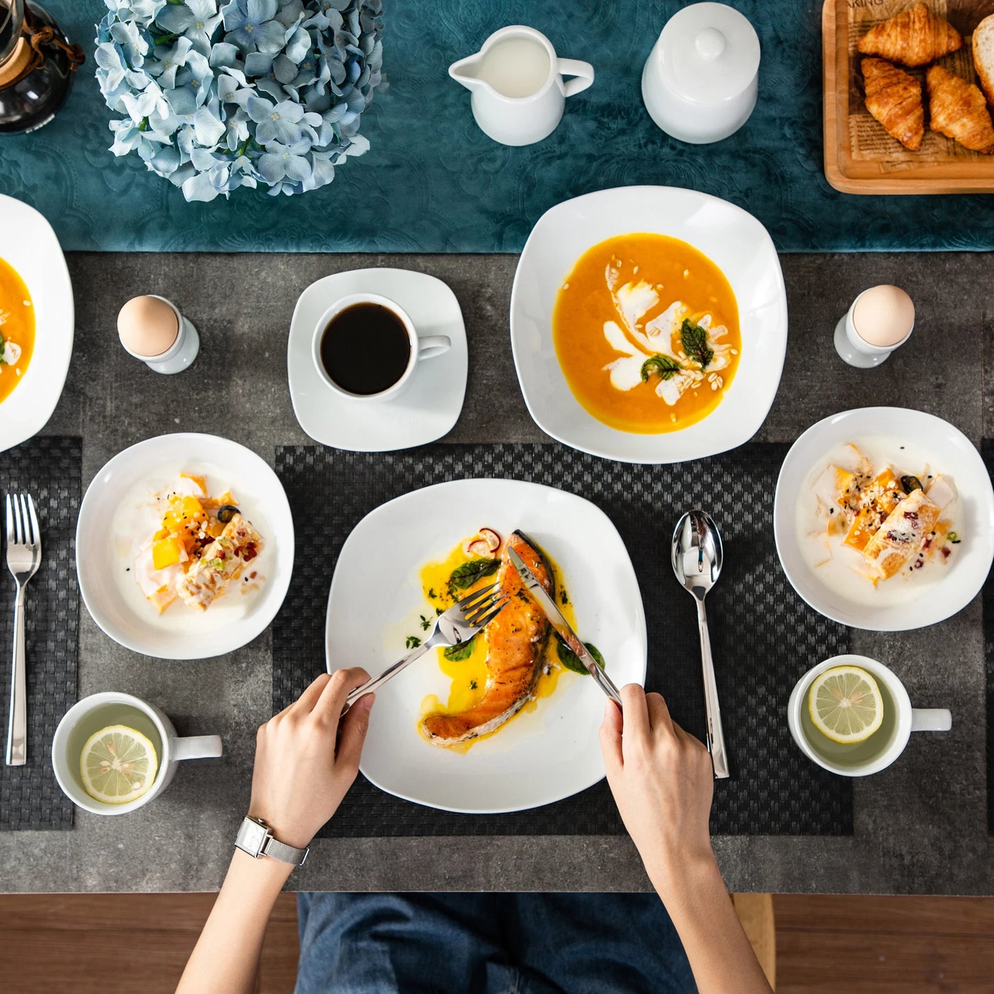 MALACASA Elisa Porcelain Dinnerware Set For Six People
